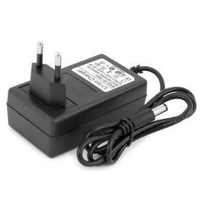 Зарядное устройство для Li-ion аккумуляторов 12.6V 2A (5.5 x 2.5mm)